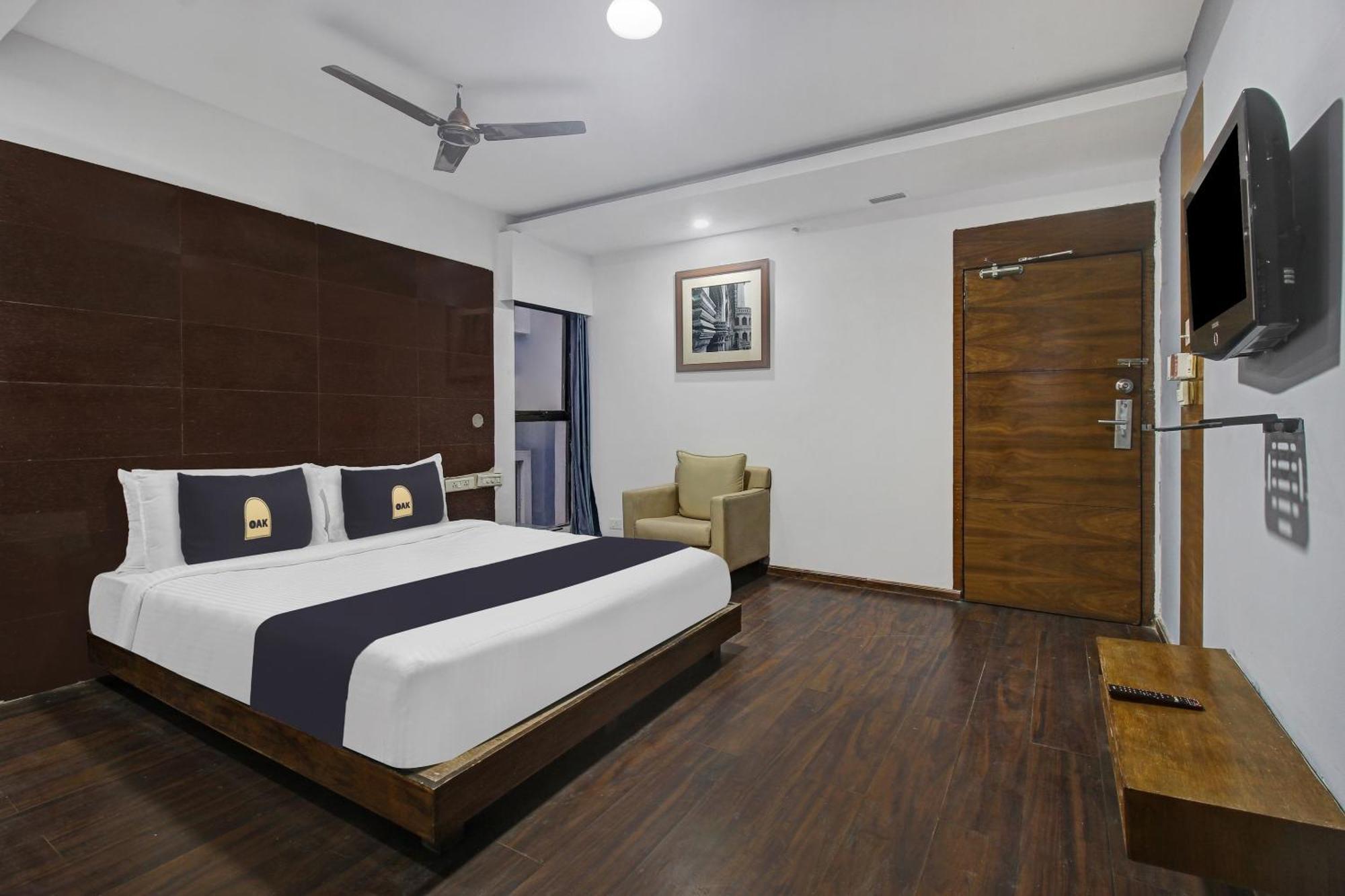 Townhouse Oak The Margi Hotel Near Yosufguda Metro Station Hyderabad Exterior photo